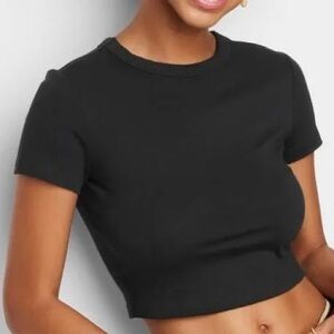 WILD FABLE Women's Short Sleeve Slim Fit Cropped T-Shirt Black M